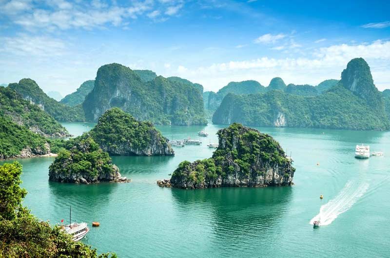 Visiting Ha Long Bay – The Ultimate Guide
